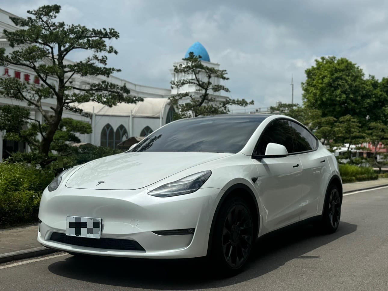 2022年 Tesla Model Y LR長程版